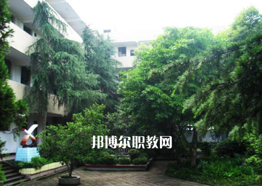 元謀縣職業(yè)高級中學2022年招生辦聯(lián)系電話