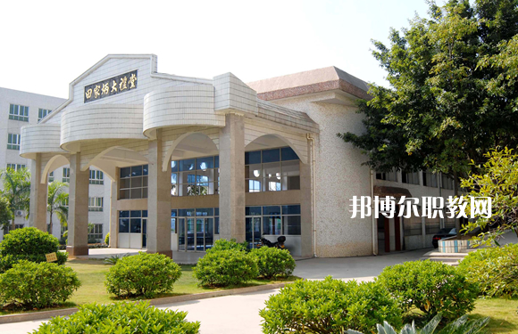 梅州城西職業(yè)技術(shù)學(xué)校2022年報(bào)名條件、招生要求、招生對象