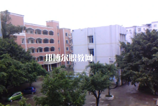 四川省隆昌縣城關(guān)職業(yè)中學(xué)2022年報名條件、招生要求、招生對象