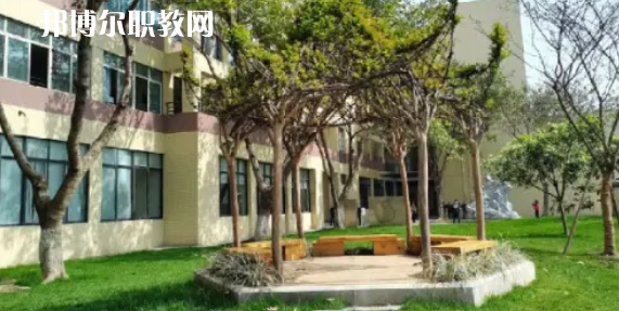 曲靖陸良縣職業(yè)技術(shù)學(xué)校2022年招生辦聯(lián)系電話(huà)