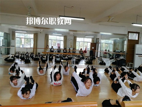 黃山炎培職業(yè)學(xué)校2022年報(bào)名條件、招生要求、招生對象