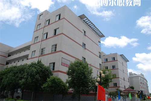 太湖職業(yè)技術(shù)學(xué)校2022年報(bào)名條件、招生要求、招生對(duì)象