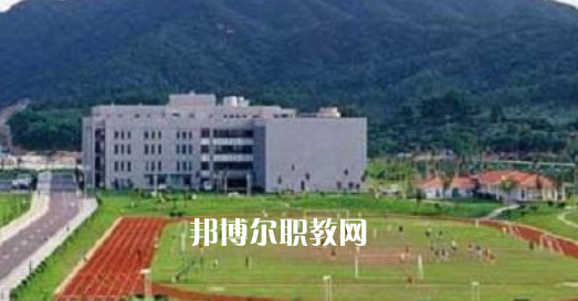 滎經(jīng)縣職業(yè)高級中學(xué)2022年報名條件、招生要求、招生對象