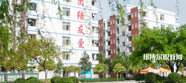 成都指南針職業(yè)技術(shù)學(xué)校怎么樣、好不好