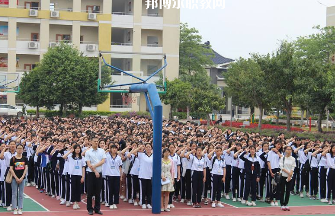 揭陽(yáng)衛(wèi)生學(xué)校2022年報(bào)名條件、招生要求、招生對(duì)象