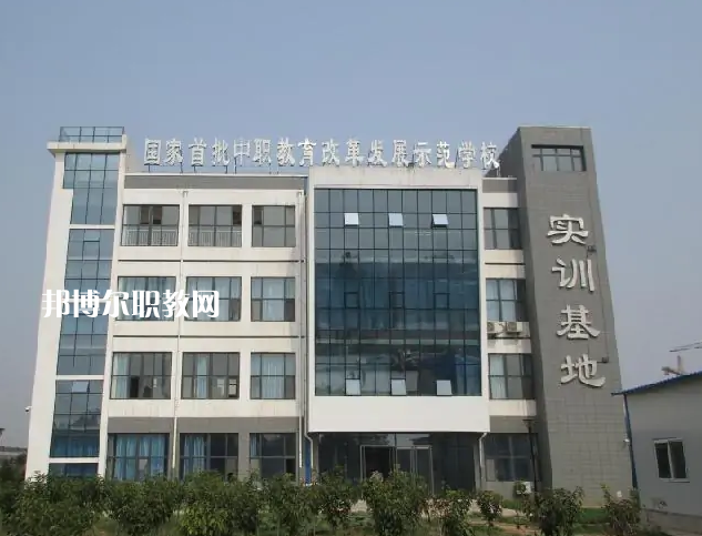 邢臺(tái)現(xiàn)代職業(yè)學(xué)校2022年報(bào)名條件、招生要求、招生對(duì)象
