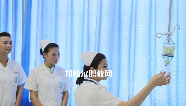 眉山衛(wèi)生職業(yè)學(xué)校2022年報名條件、招生要求、招生對象