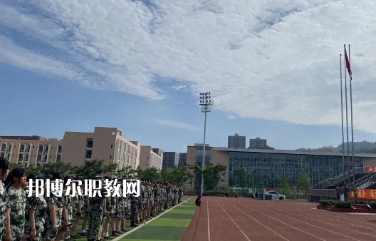 曲靖麒麟職業(yè)技術學校2022年報名條件、招生要求、招生對象