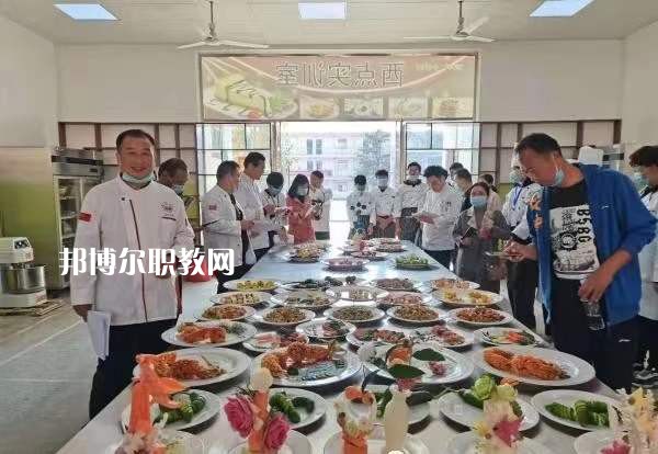 淮北市烈山區(qū)中等專業(yè)學(xué)校2022年報(bào)名條件、招生要求、招生對象