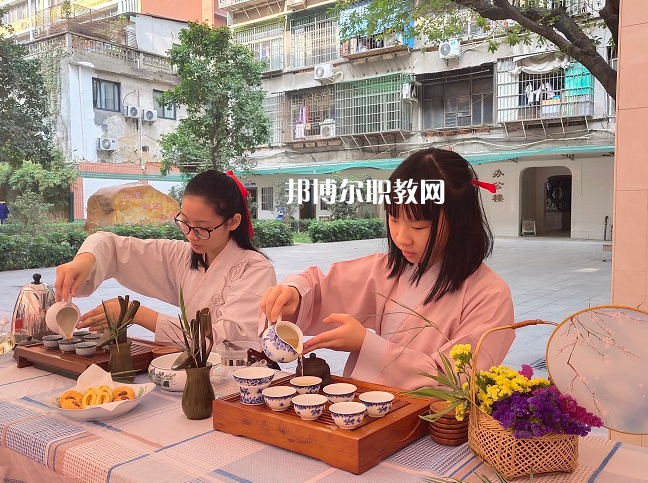 廣州荔灣區(qū)外語(yǔ)職業(yè)高級(jí)中學(xué)怎么樣、好不好