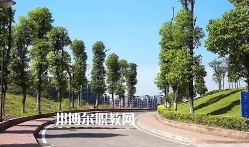 楚雄機械電子職業(yè)技術學校2022年報名條件、招生要求、招生對象