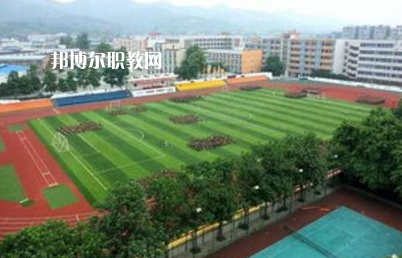 云南昆明工業(yè)學(xué)校2022年報(bào)名條件、招生要求、招生對(duì)象