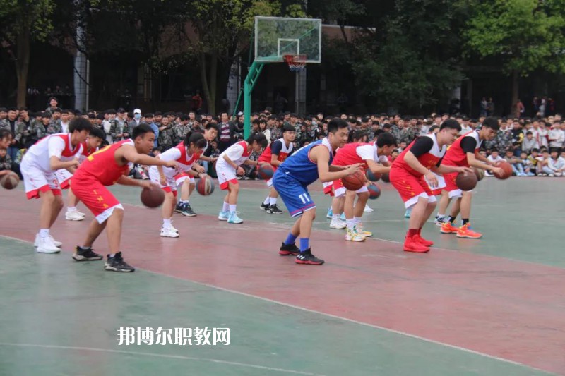 楚雄醫(yī)藥高等?？茖W校2022年招生辦聯(lián)系電話