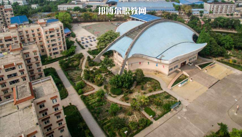 成都中醫(yī)藥大學(xué)附院針灸學(xué)校龍泉校區(qū)2022年學(xué)費(fèi)、收費(fèi)多少