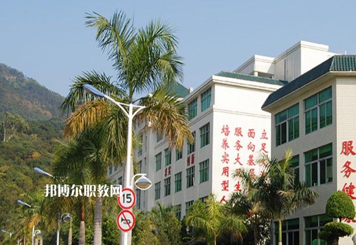 廣東潮州衛(wèi)生學(xué)校怎么樣、好不好