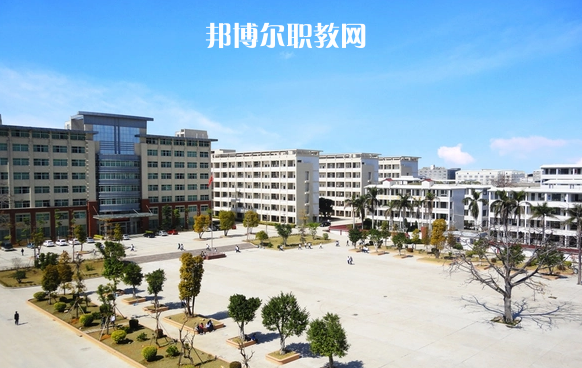 潮州職業(yè)技術學校學校怎么樣、好不好