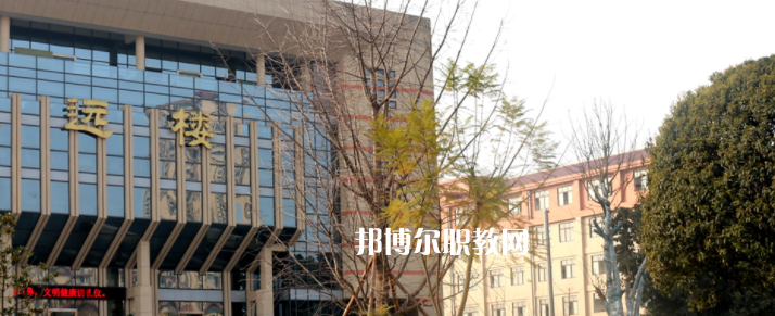 瀘州職業(yè)技術學校網站網址