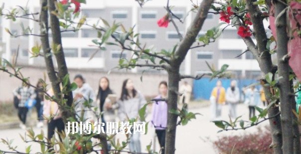 南充工貿(mào)科技職業(yè)學(xué)校2022年報名條件、招生要求、招生對象