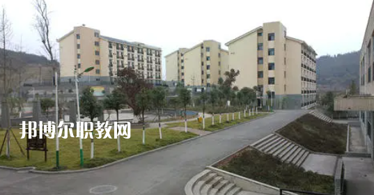 綿陽(yáng)職業(yè)技術(shù)學(xué)院中專(zhuān)部2022年學(xué)費(fèi)、收費(fèi)多少