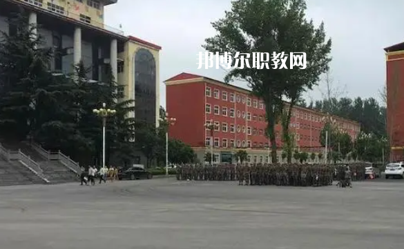 河南工業(yè)和信息化高級技工學校2022年報名條件、招生要求、招生對象