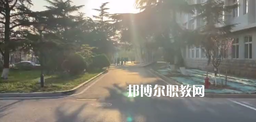 山東省青島衛(wèi)生學(xué)校2022年學(xué)費(fèi)、收費(fèi)多少