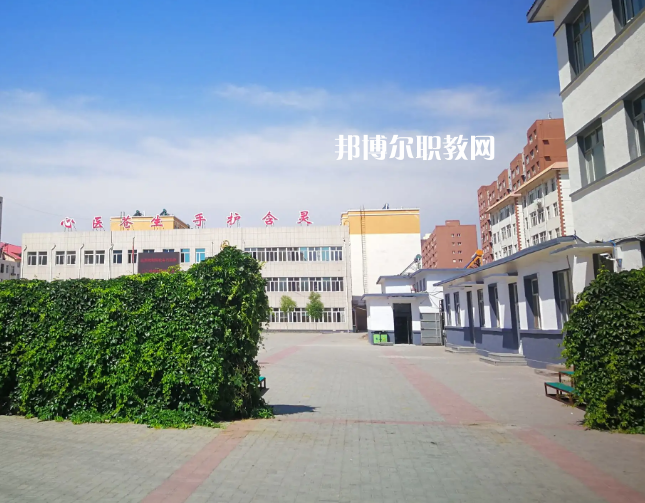 赤峰衛(wèi)生學(xué)校2022年報(bào)名條件、招生要求、招生對(duì)象