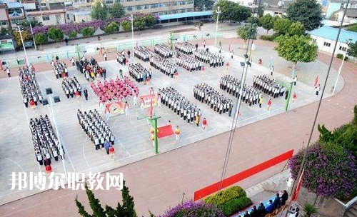 云龍縣民族職業(yè)高級中學(xué)報名條件、招生要求、招生對象