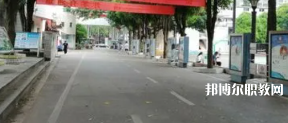 柳州機(jī)電工業(yè)學(xué)校2022年報(bào)名條件、招生要求、招生對象