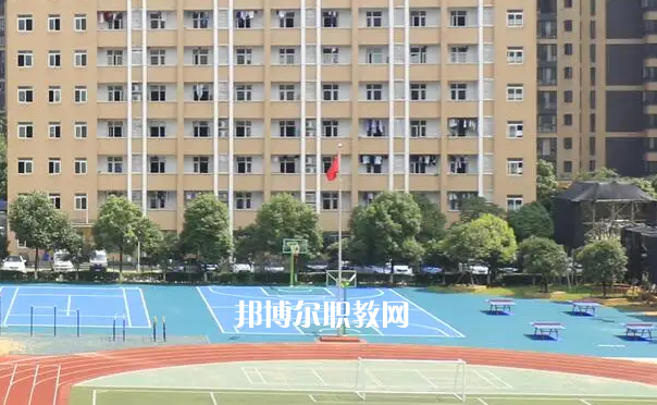 武漢助產(chǎn)學(xué)校2022年報名條件、招生要求、招生對象