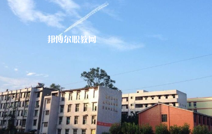 宜賓敘州區(qū)柳嘉職業(yè)技術(shù)學(xué)校2022年怎么樣、好不好
