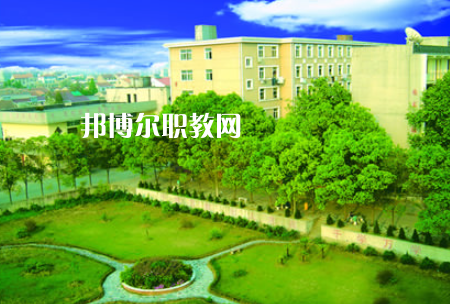 湖北廣播電視學(xué)校2022年報名條件、招生要求、招生對象