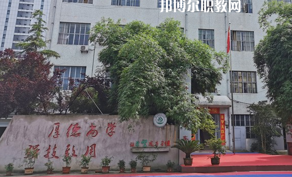 湖北現(xiàn)代科技學(xué)校2022年報(bào)名條件、招生要求、招生對(duì)象