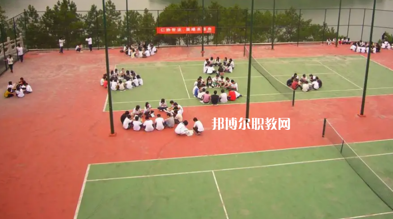 廣東貿(mào)易職業(yè)技術(shù)學(xué)校2022年報名條件、招生要求、招生對象