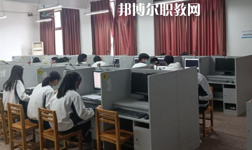 武漢建設(shè)學(xué)校2022年報(bào)名條件、招生要求、招生對(duì)象