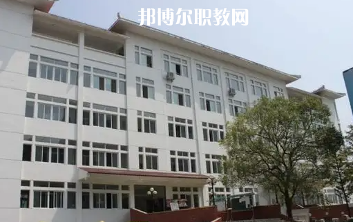 恩施衛(wèi)生學(xué)校2022年報(bào)名條件、招生要求、招生對(duì)象