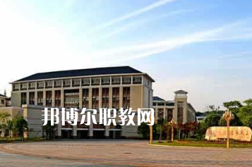 江漢油田職業(yè)技術(shù)學(xué)校2022年報(bào)名條件、招生要求、招生對(duì)象
