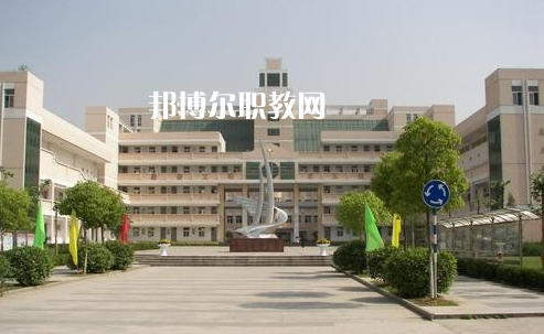 荊州職業(yè)教育中心2022年報名條件、招生要求、招生對象