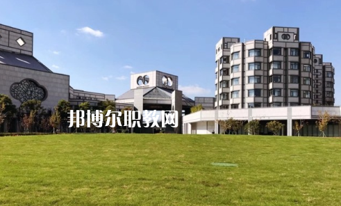 隨州高級技工學校2022年報名條件、招生要求、招生對象