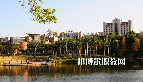 湖北東風(fēng)汽車技師學(xué)院2022年報(bào)名條件、招生要求、招生對(duì)象