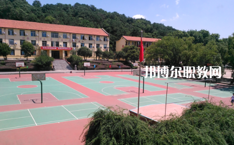 武漢東湖光電學(xué)校2022年報(bào)名條件、招生要求、招生對(duì)象