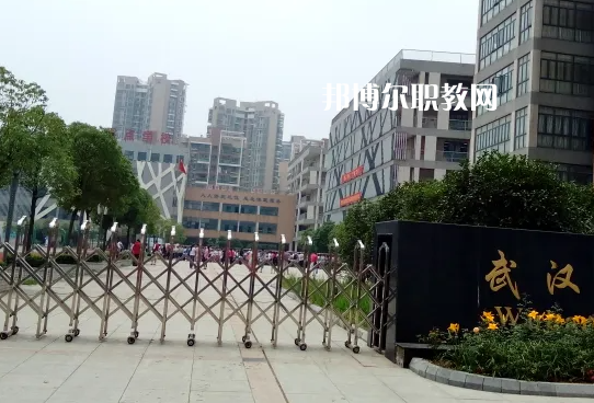 武漢旅游學(xué)校2022年報(bào)名條件、招生要求、招生對(duì)象