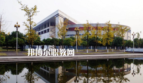 武漢供銷商業(yè)學(xué)校2022年報名條件、招生要求、招生對象