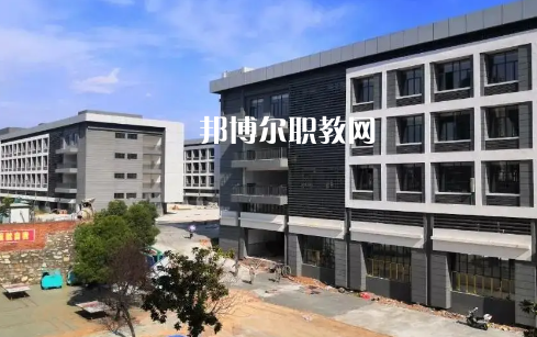 鄖西職業(yè)技術(shù)學(xué)校2022年報(bào)名條件、招生要求、招生對(duì)象