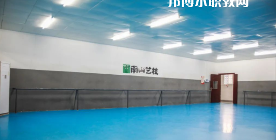 南寧市南山藝術(shù)職業(yè)技術(shù)學(xué)校2022年報(bào)名條件、招生要求、招生對(duì)象