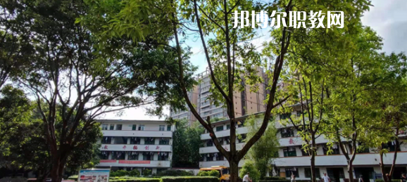 廣西玉林市現(xiàn)代職業(yè)技術(shù)學(xué)校2022年報(bào)名條件、招生要求、招生對(duì)象
