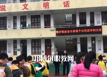 福建2023年職高好還是中專(zhuān)學(xué)校好