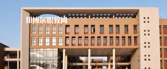 福州高職?？圃盒Ｅ琶?8強