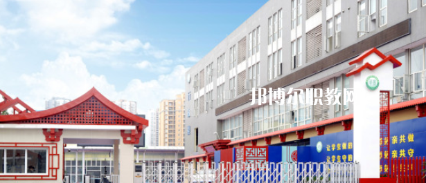 成都華商理工職業(yè)學(xué)校2023年學(xué)費(fèi)、收費(fèi)多少