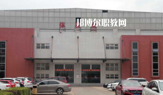 四川省南充外國語中等專業(yè)學(xué)校2023年學(xué)費、收費多少