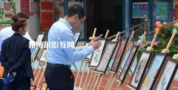 汶川縣特殊教育學校地址在哪里，哪個地區(qū)，哪個城市?